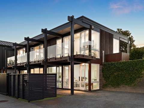 Mairangi Bay 4房  AUCTION THURSDAY!!