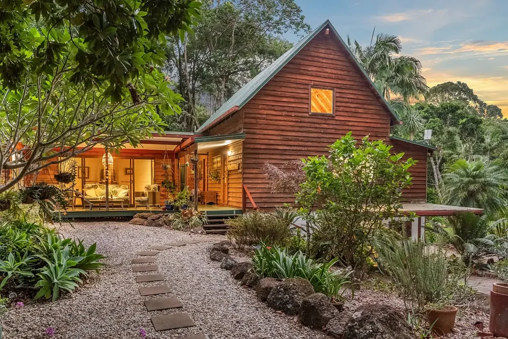 9 Brookview Court, Ewingsdale, NSW 2481