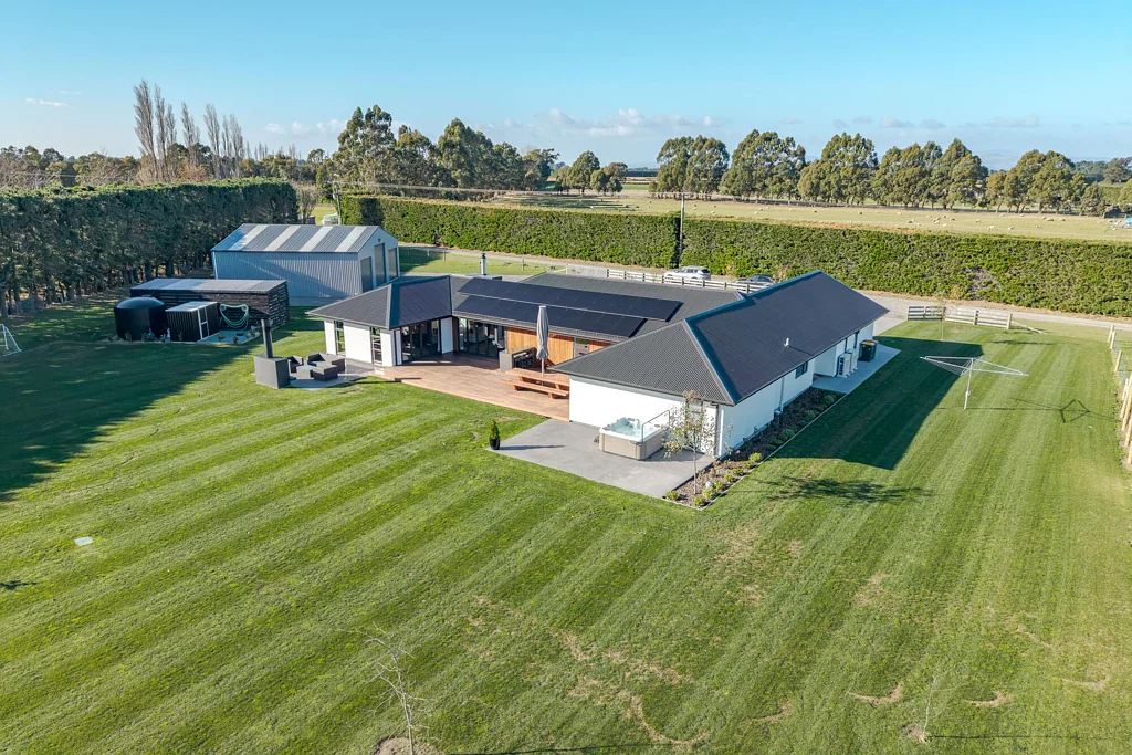 West Melton  Secluded lifestyle living on four hectares