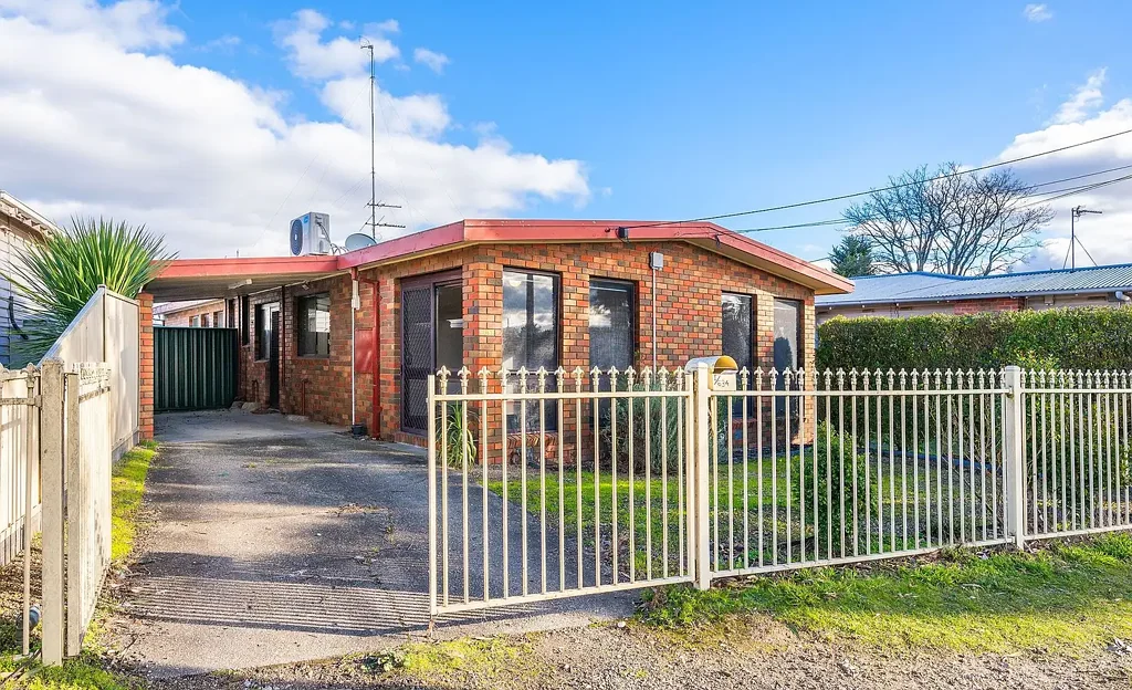 Ballarat East 2 Bedroom First Home Buyers/ Investors! No body corp