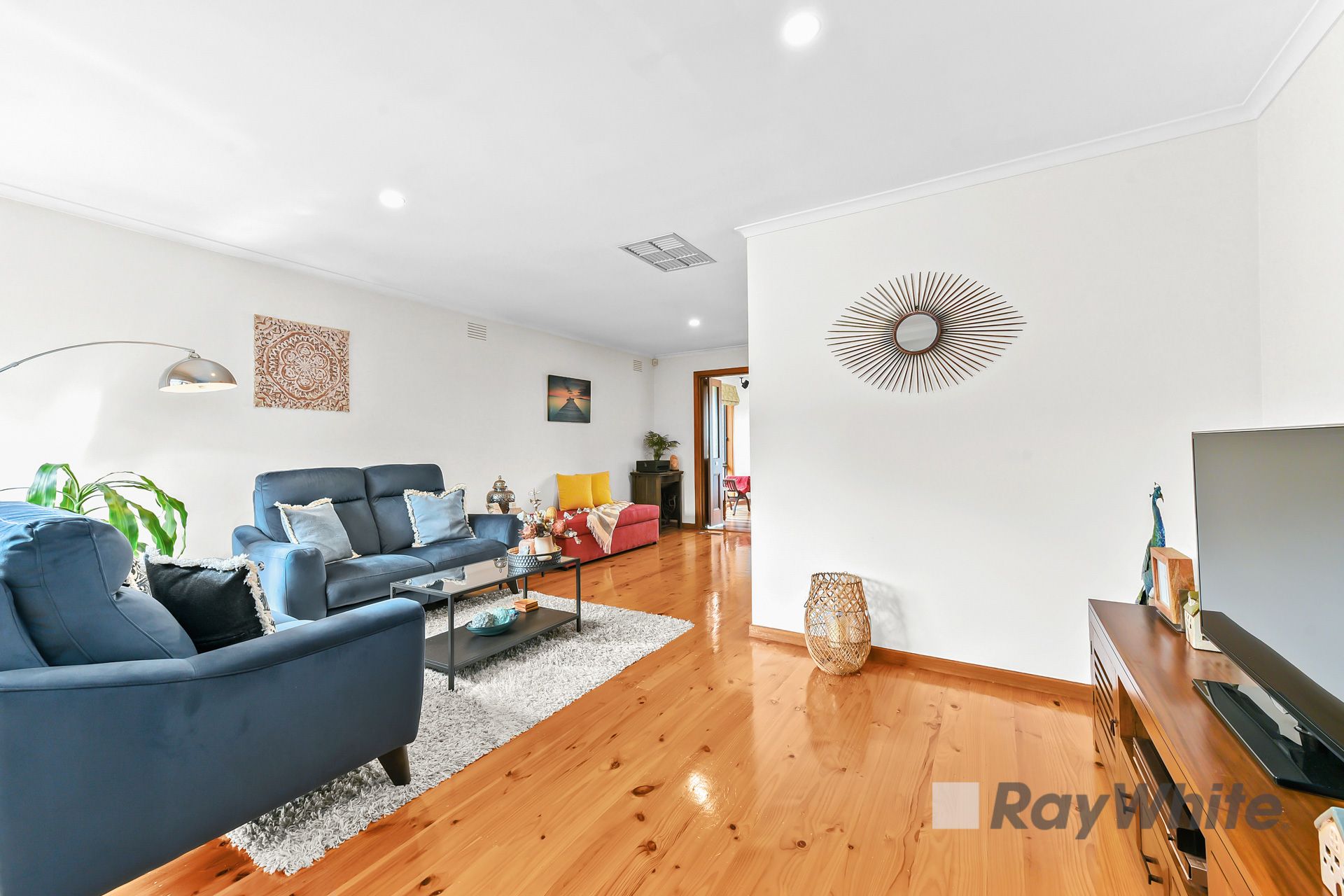 37 OXLEY WAY, ENDEAVOUR HILLS VIC 3802, 0 chambres, 0 salles de bain, House