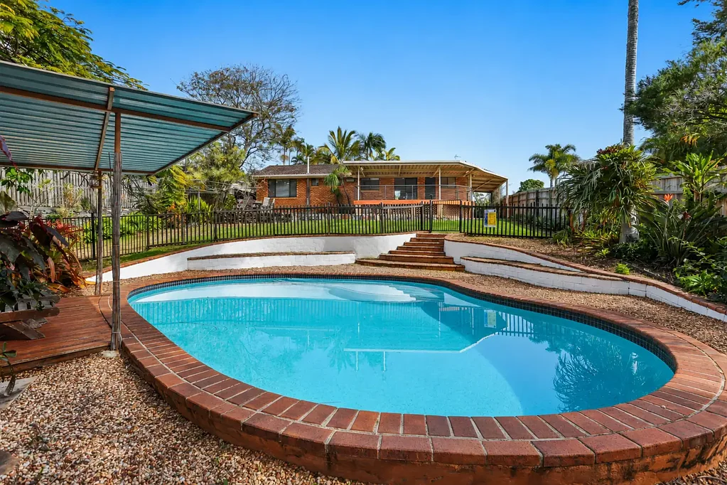 Carrara 3房  Expansive 926sqm Block | Poolside Living | Multiple Outdoor Entertaining Areas