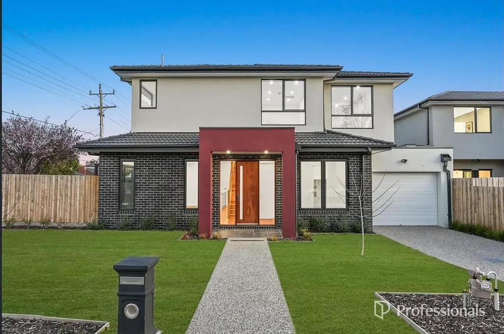 Near-New Family Home – Walk to Sought-After Brentwood Secondary & Glen Waverley South Primary 33 Crocus Crescent, Glen Waverley