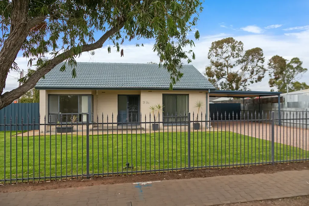 39B Davison Crescent, Smithfield Plains, SA 5114
