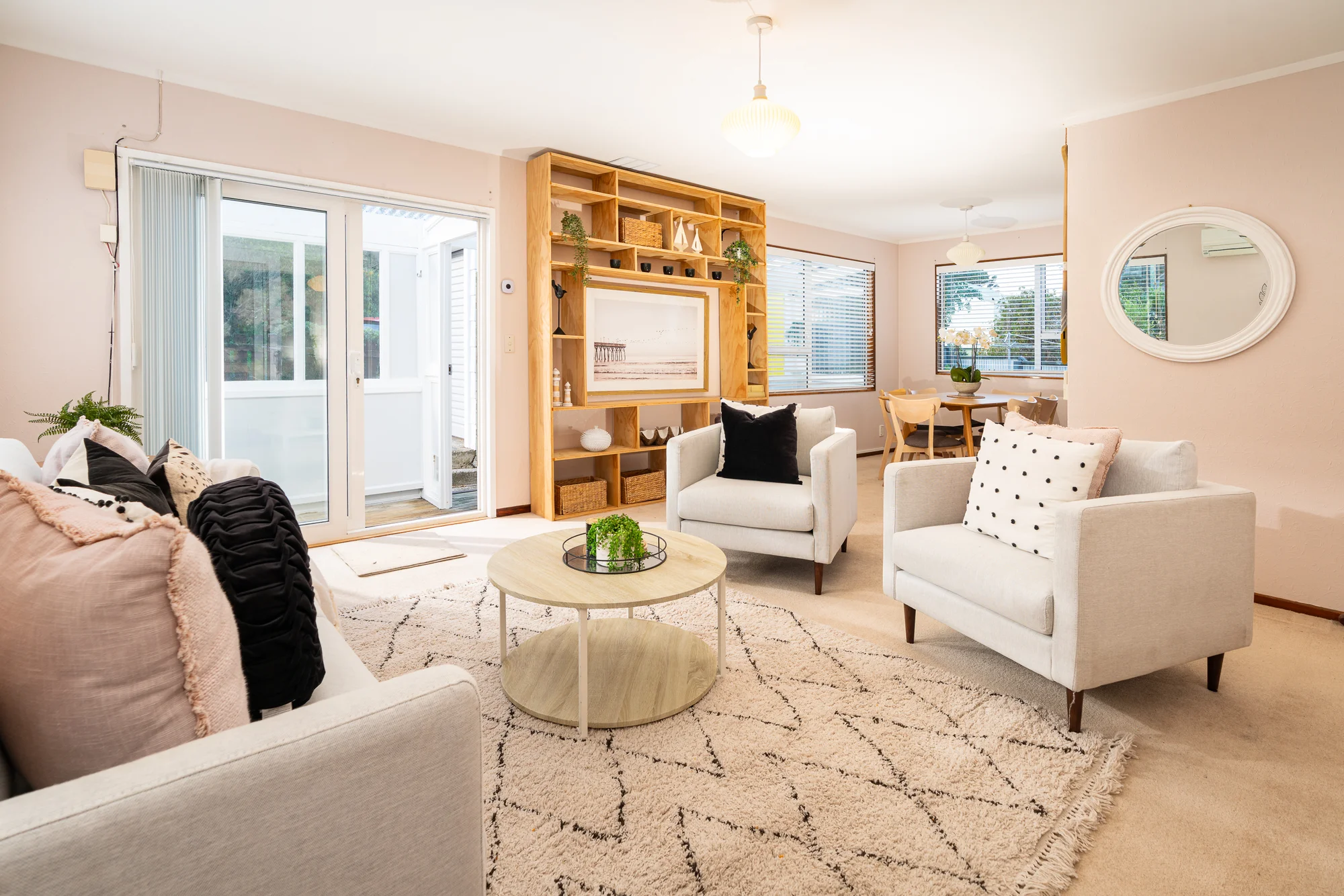 Miramar 4 Bedroom Easy-Care Living in the Heart of Miramar