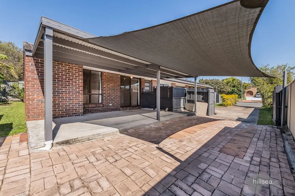 Labrador 2 Bedroom FLEXIBLE DUPLEX LIVING NEAR CHIRN PARK, HOSPITAL, UNIVERSITY & FUTURE LIGHT RAIL