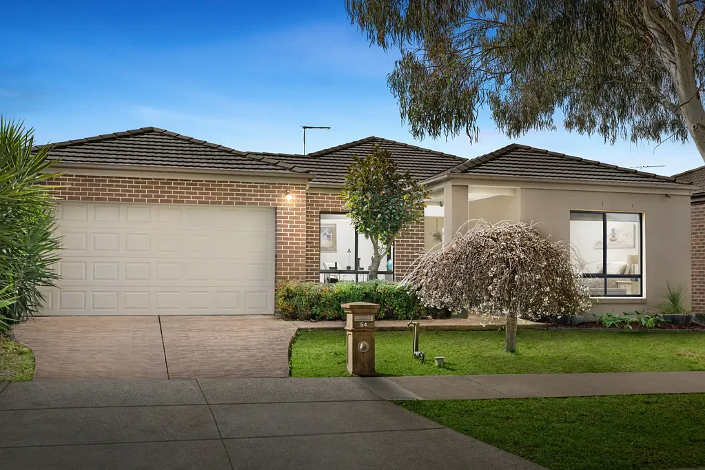 Mernda 4બેડરૂમ Entertainers Dream With Drive-Through Car Accommodation