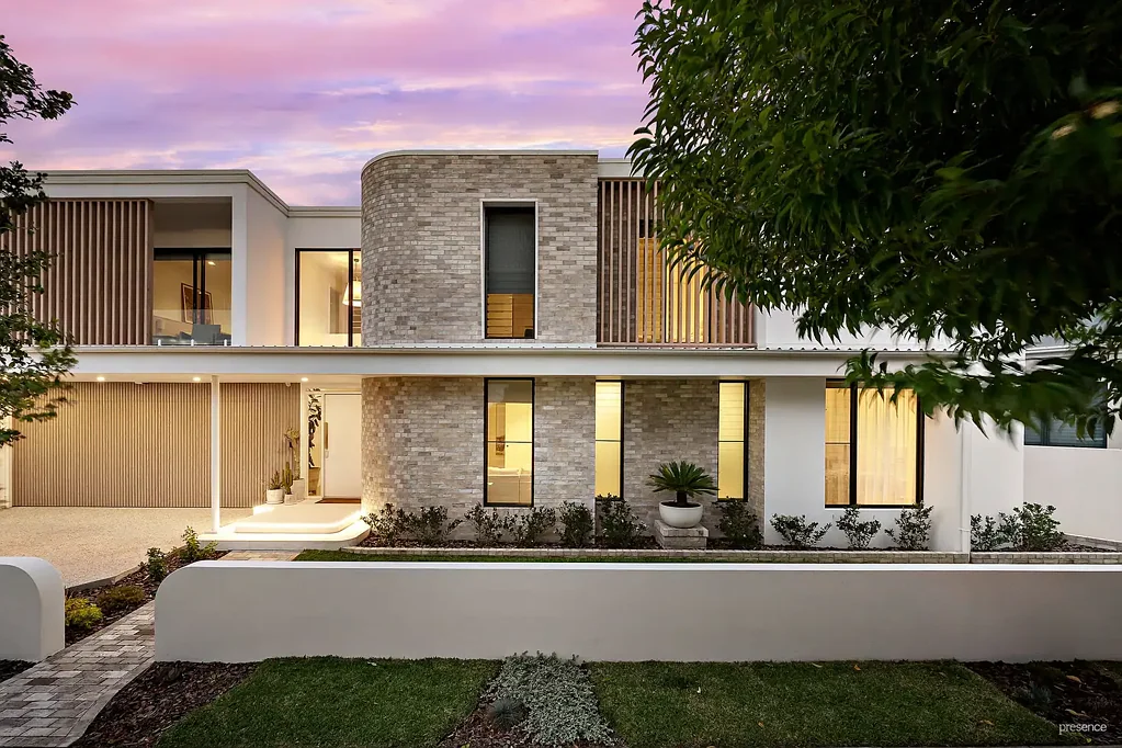 The Junction 4 Bedroom Sculptural Architecture Meets Effortless Coastal Living & Entertaining