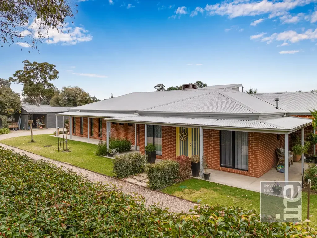 5 Usshers Drive, Waldara, VIC 3678