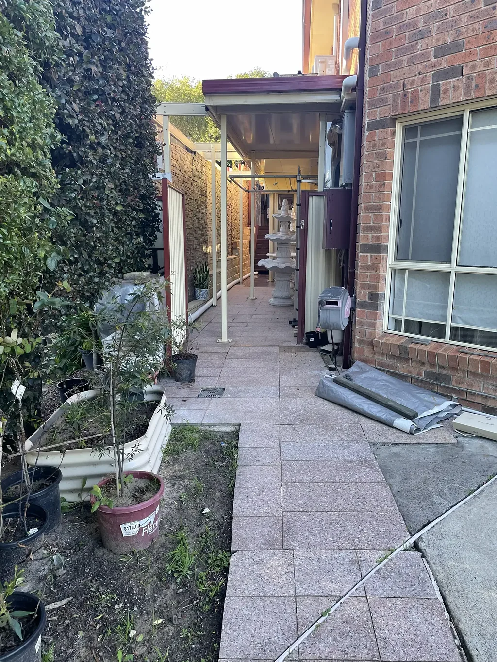 Utilities included Great Location Close to Transport Bus/Metro furnished Queen bed, study table Washing Machine Dishwasher Microwave Fridge