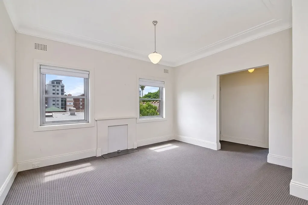 MODERN 2 BEDROOM ART DECO APARTMENT