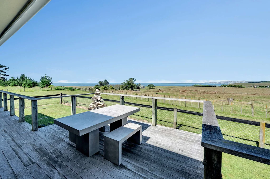 Raupunga 3房  Scenic Lifestyle by the Sea