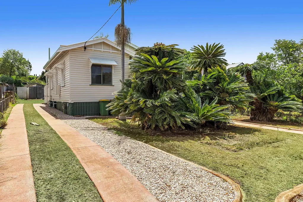 Renovated, Optimal Location, Amenities Close-by.