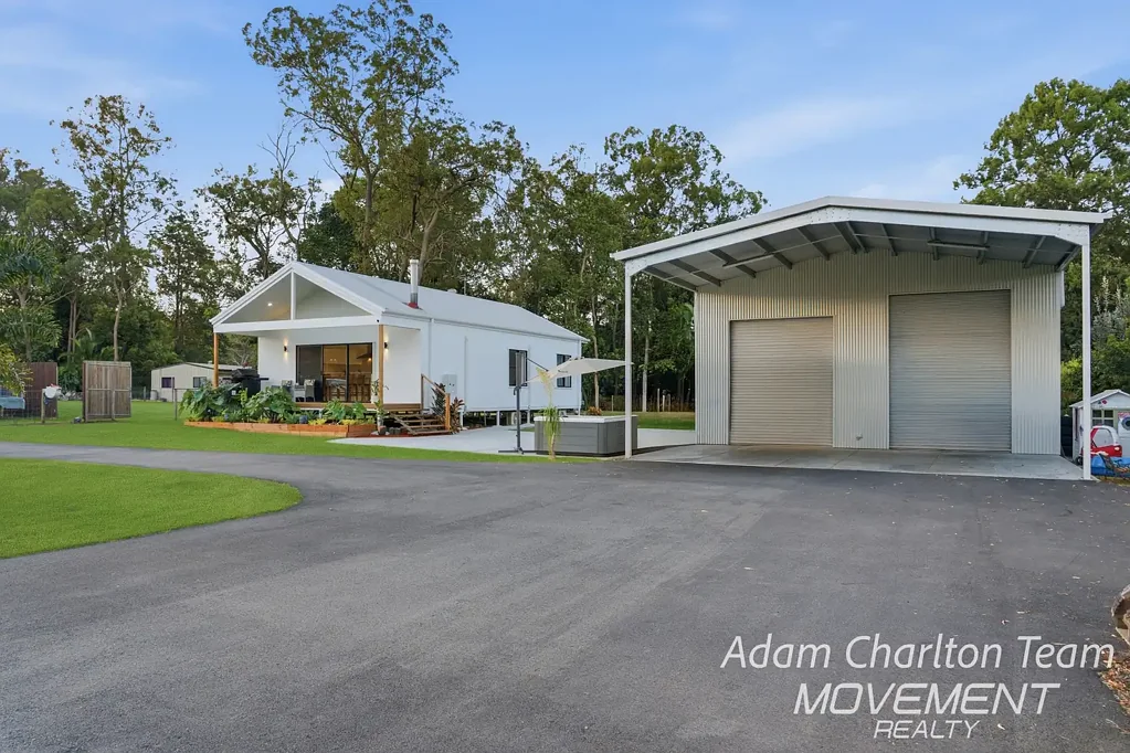 Caboolture 3غرفة نوم Modern Lifestyle Living on 3,667sqm with Premium Shed & Solar