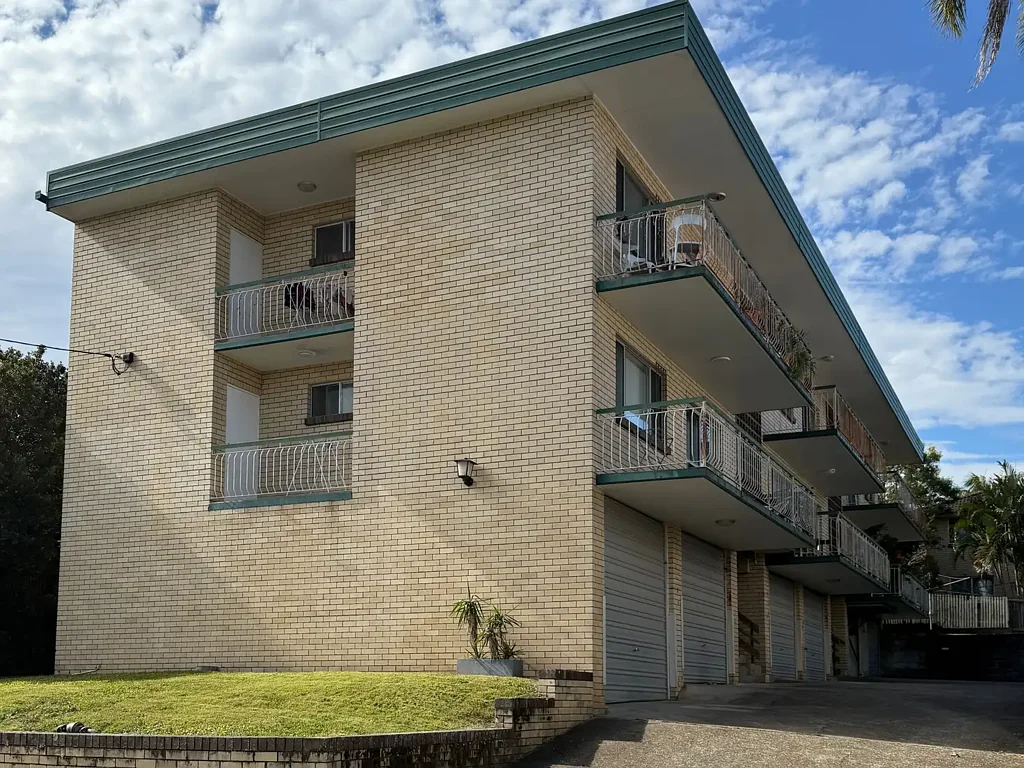 Freshly Renovated Unit Just 7km from the CBD