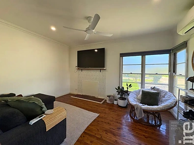 4 Maxwell Street, Wangaratta, VIC 3677, 2 Bedrooms, 1 Bathrooms, House