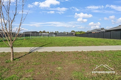 बाहरी क्षेत्र - 29 MCLEAN DR, HORSHAM VIC 3400