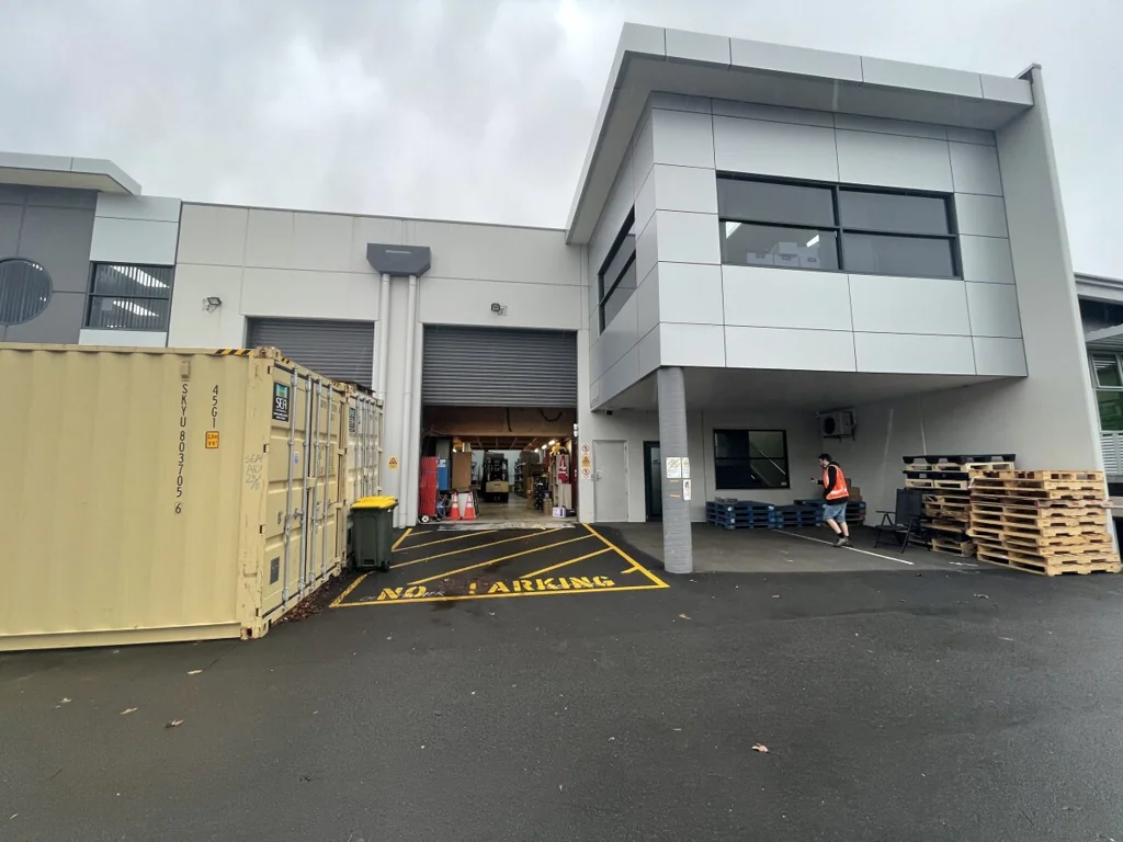 Albany 344 sqm Modern Industrial Unit