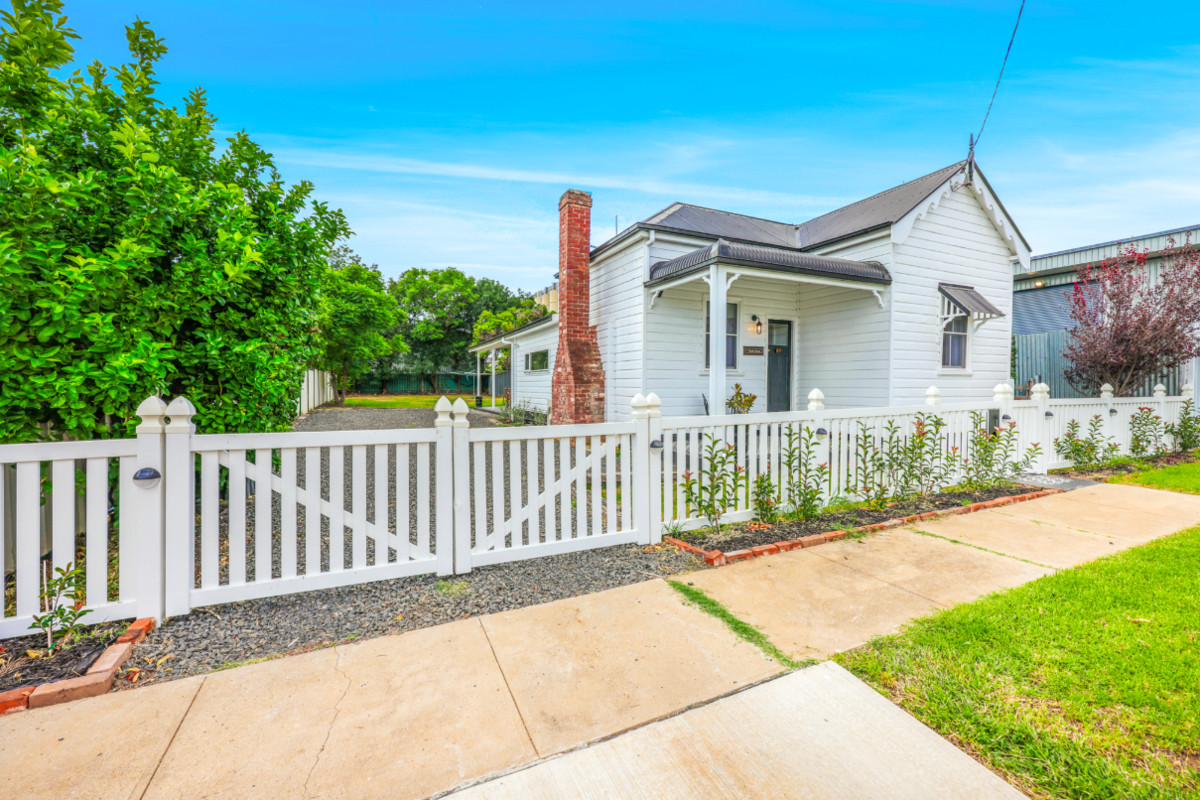 1 CHANDOS ST, GUNNEDAH NSW 2380, 0房, 0浴, House