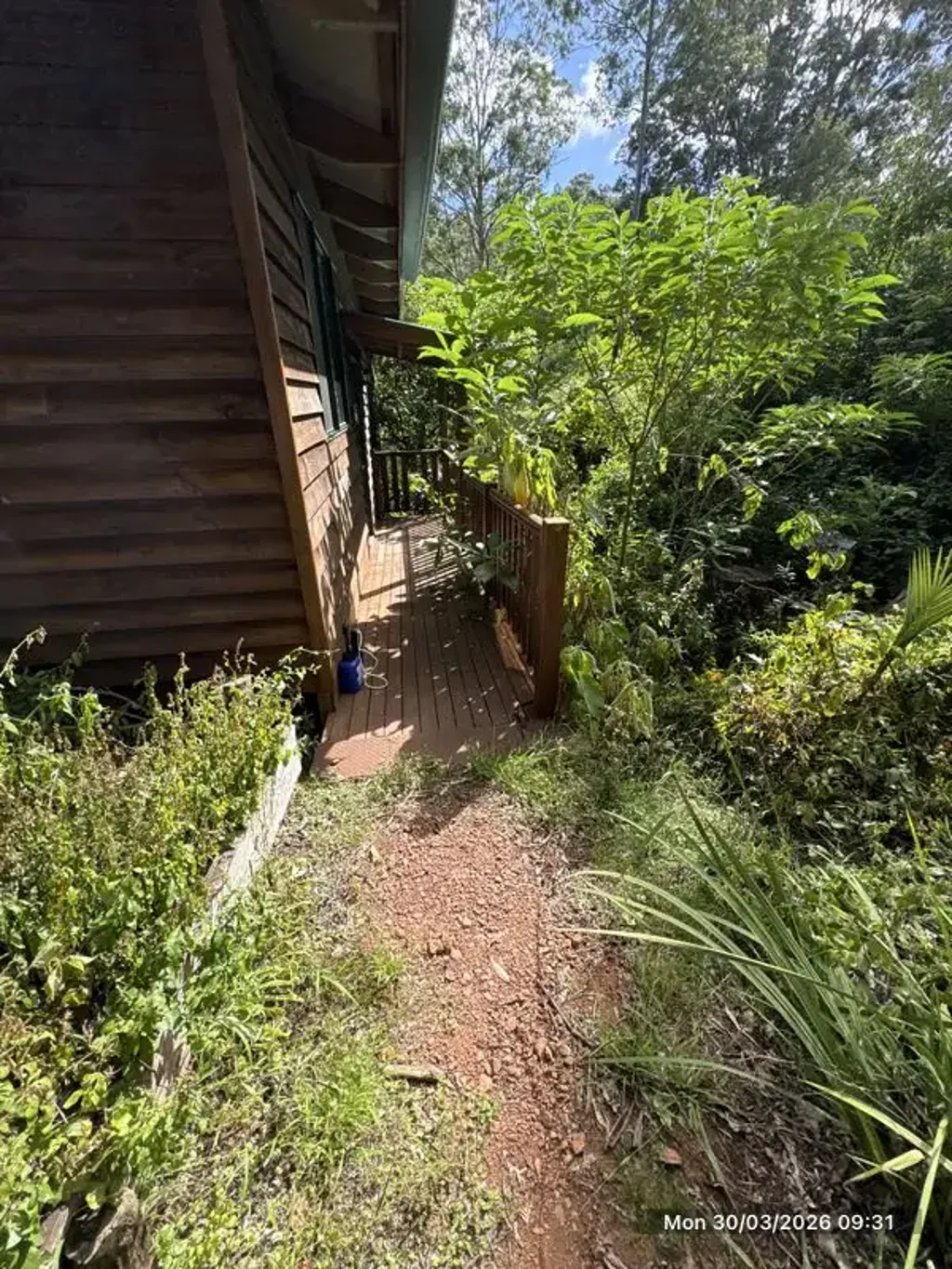 Peaceful Fully Furnished Unit – Low Maintenance Living