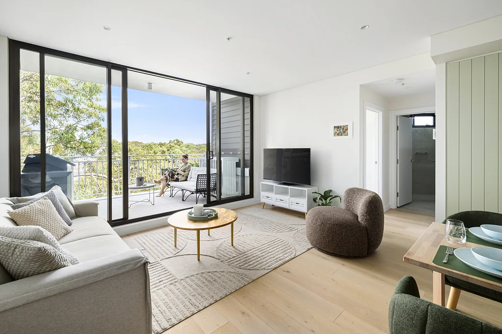 Dee Why 1 Bedroom Contemporary coastal living with leafy outlooks