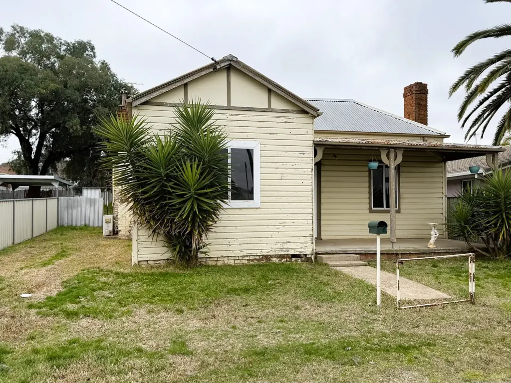 79 Edwards Street, Young, NSW 2594