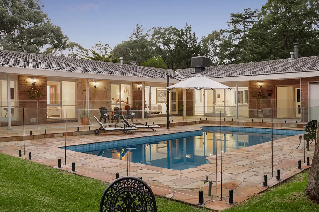 Plenty 4ਬੈੱਡਰੂਮ Peace And Privacy Without Compromising On Convenience!