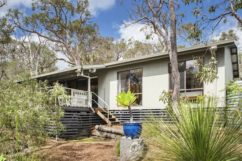 7 Canal Close, Molloy Island, WA 6290