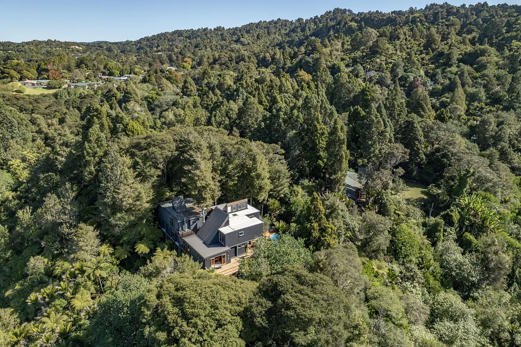 Titirangi 5침실 Room for everyone, and room to breathe