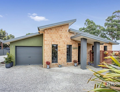 Unit 1/5 Erskine Way, Devonport, TAS 7310, 3 રૂમ, 2 બાથરૂમ, House