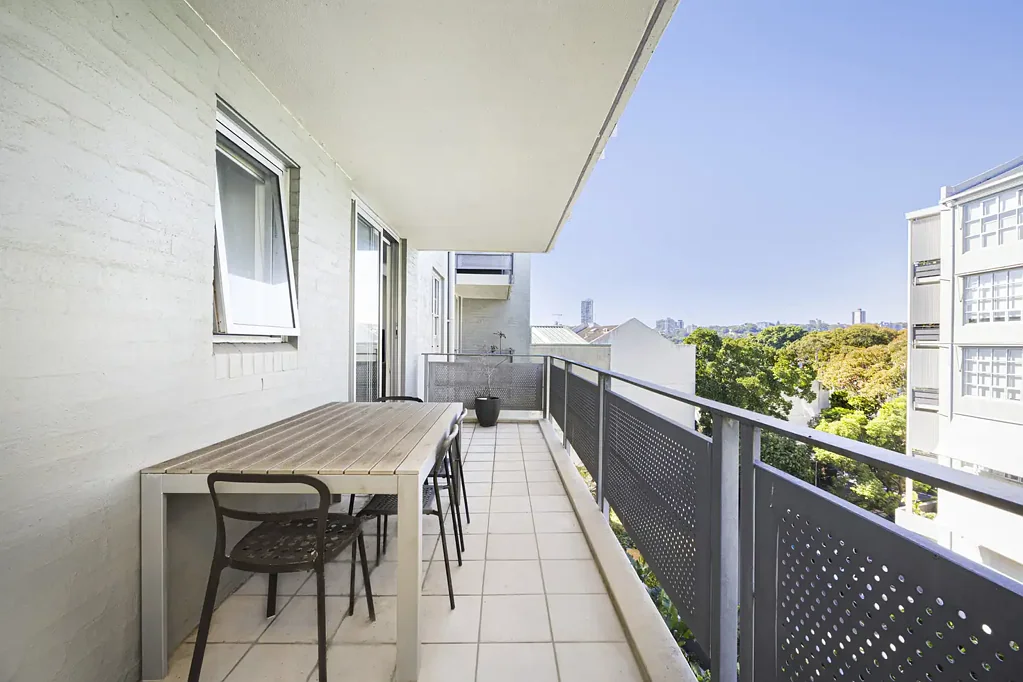A Light-Filled Urban Retreat With Secure Parking