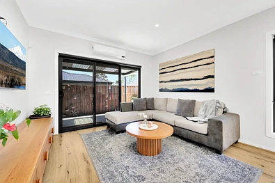 5 MANGALA PL, EPPING VIC 3076, 3 침실, 2 욕실, House