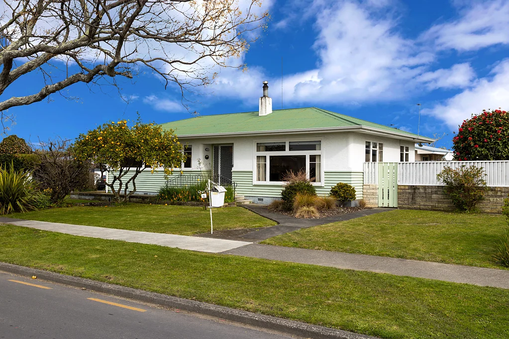 Onekawa 3 Bedroom First time on the market!