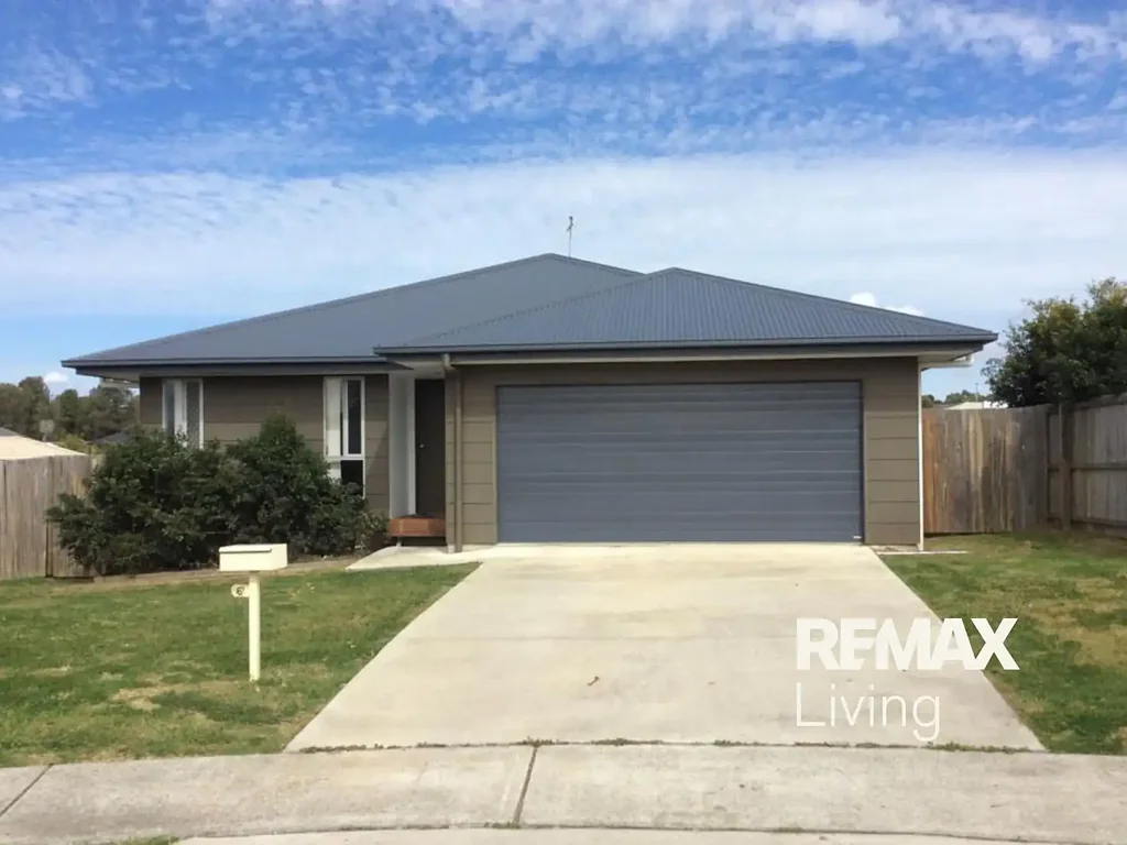 Spacious 4-Bedroom Family Home with Huge Yard!