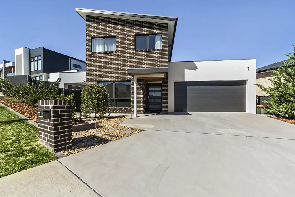 2 Verreaux Crescent, Throsby, ACT 2914