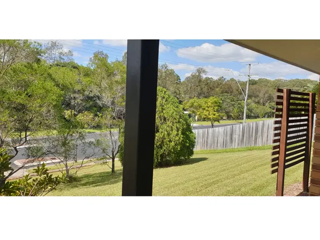 Rochedale South 3 Bedroom Recently renovated house in great location 25MIN to CBD