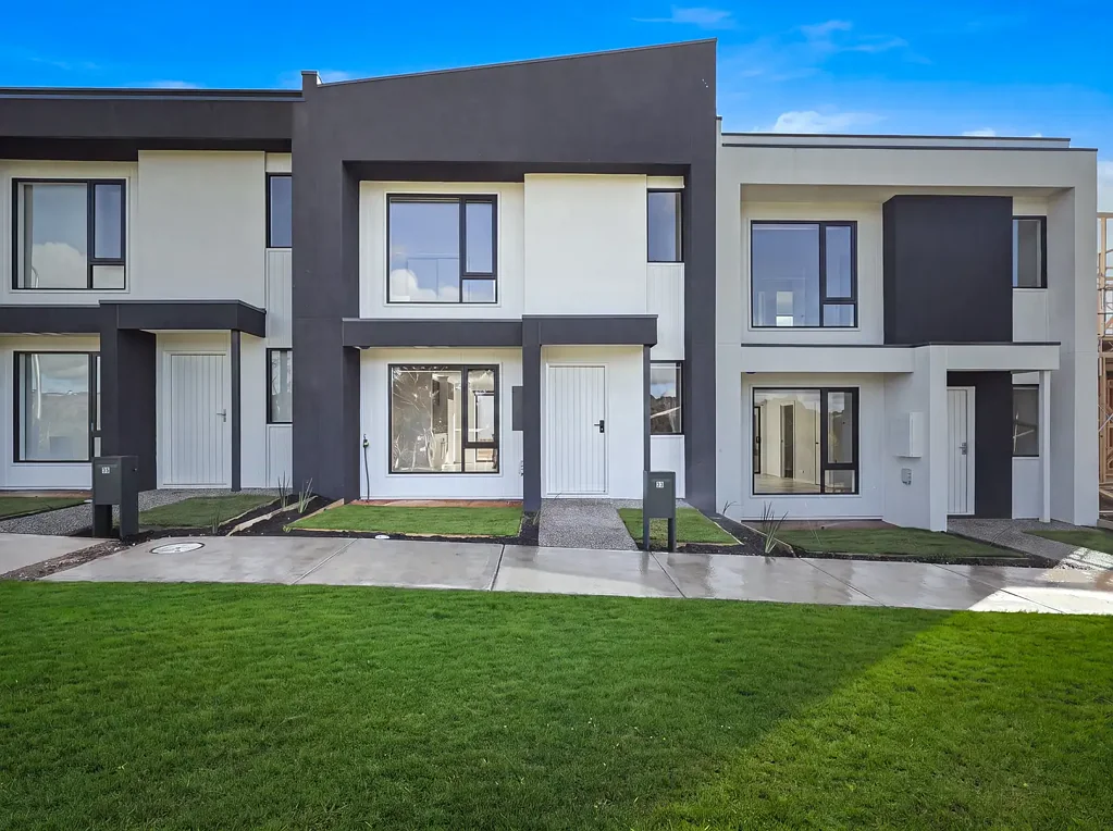 NEW BUILD HOME FOR RENT IN BACCHUS MARSH