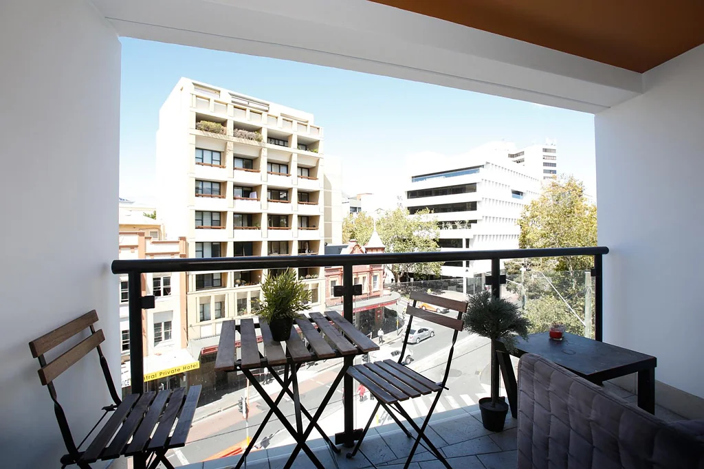 Spacious studio apartment in ideal location