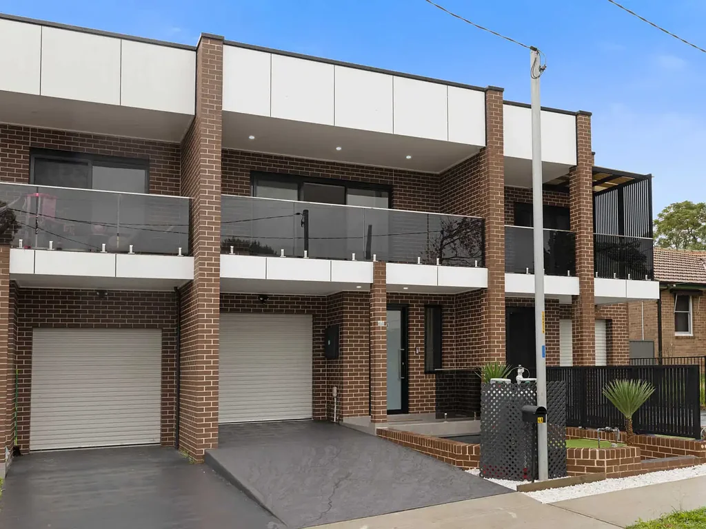 South Wentworthville 4 Bedroom Stylish Contemporary Home Offering Space, Comfort & Convenience!