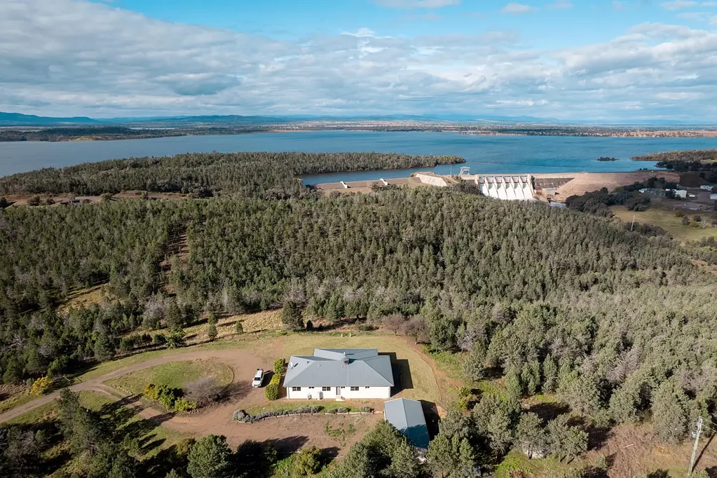 Keepit Luxury Lifestyle Living with Lake Views, Practical Facilities & Unmatched Comfort