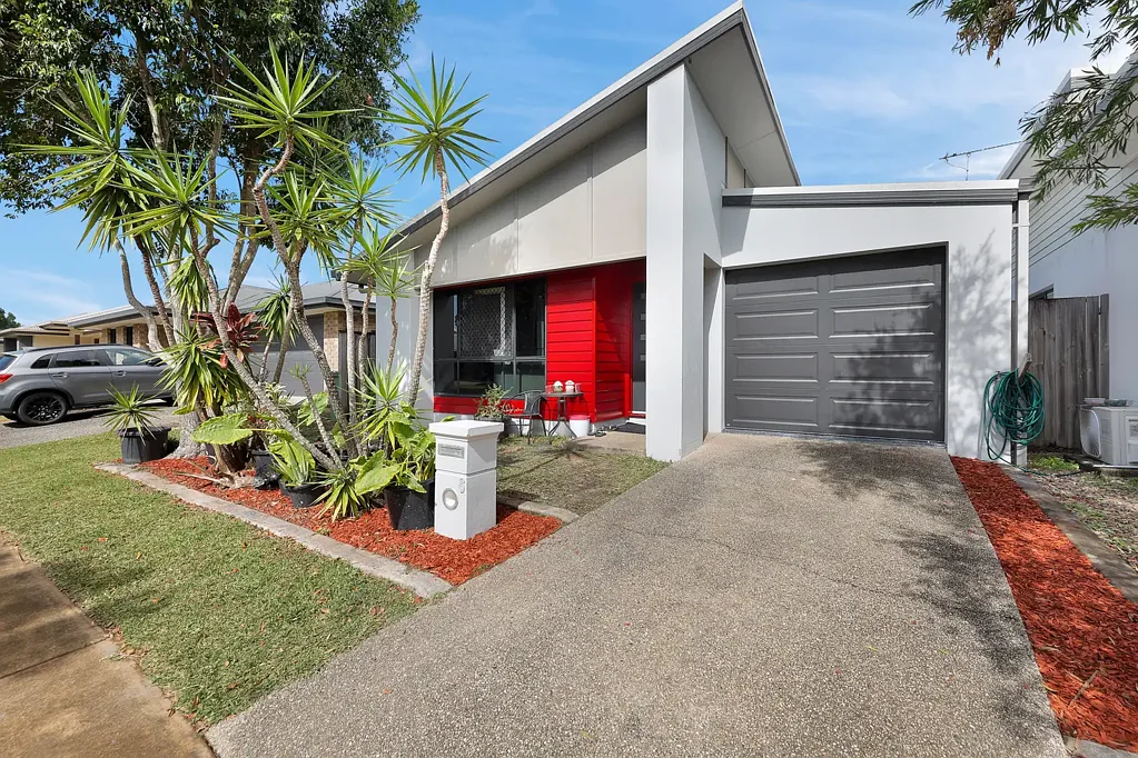 6 Peppertree Crescent, Andergrove, QLD 4740