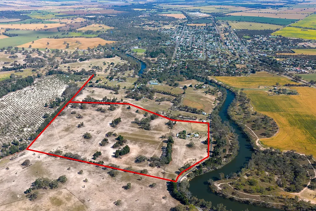 Dimboola 3غرفة نوم Lifestyle Property with River Views!