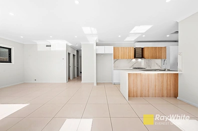 34 Vito Glade, Riverstone, NSW 2765, 4房, 2浴, House