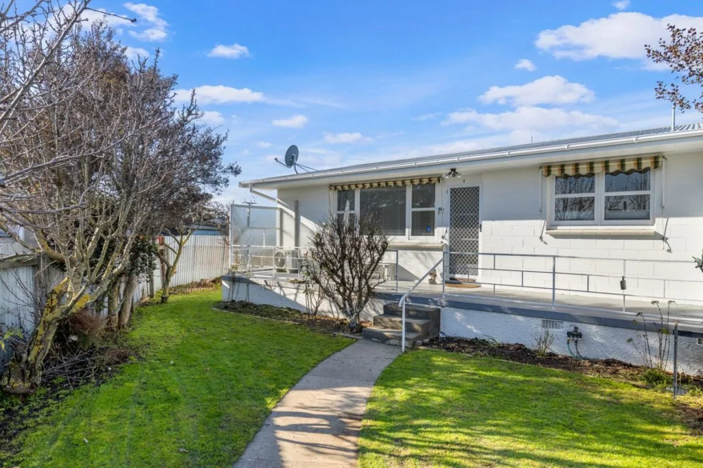 1/13A Karina Crescent, Redwoodtown, Marlborough