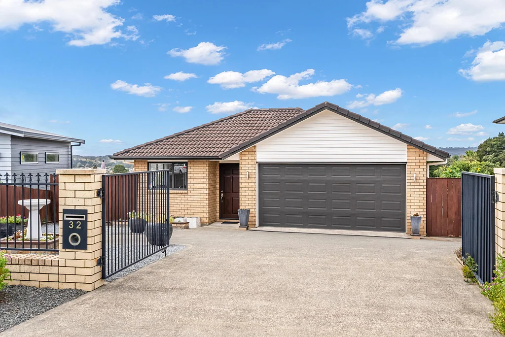 Kamo 4 Bedroom Brick & Tile | Built for Family Life