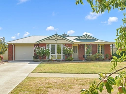 8 Gleneagles Way, Prospect Vale