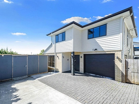 Papatoetoe 4房  Stunning Family Home – A Rare Gem!