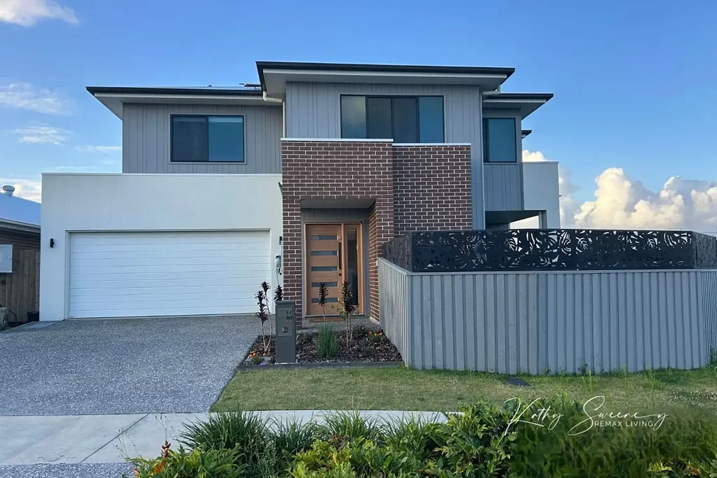 Banya 4 Bedroom Family Home in Aura Estate