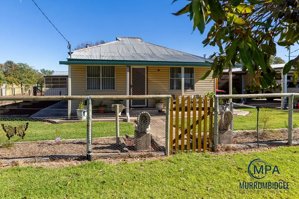 Whitton 4ห้องนอน Country Charm and Space in the heart of Whitton