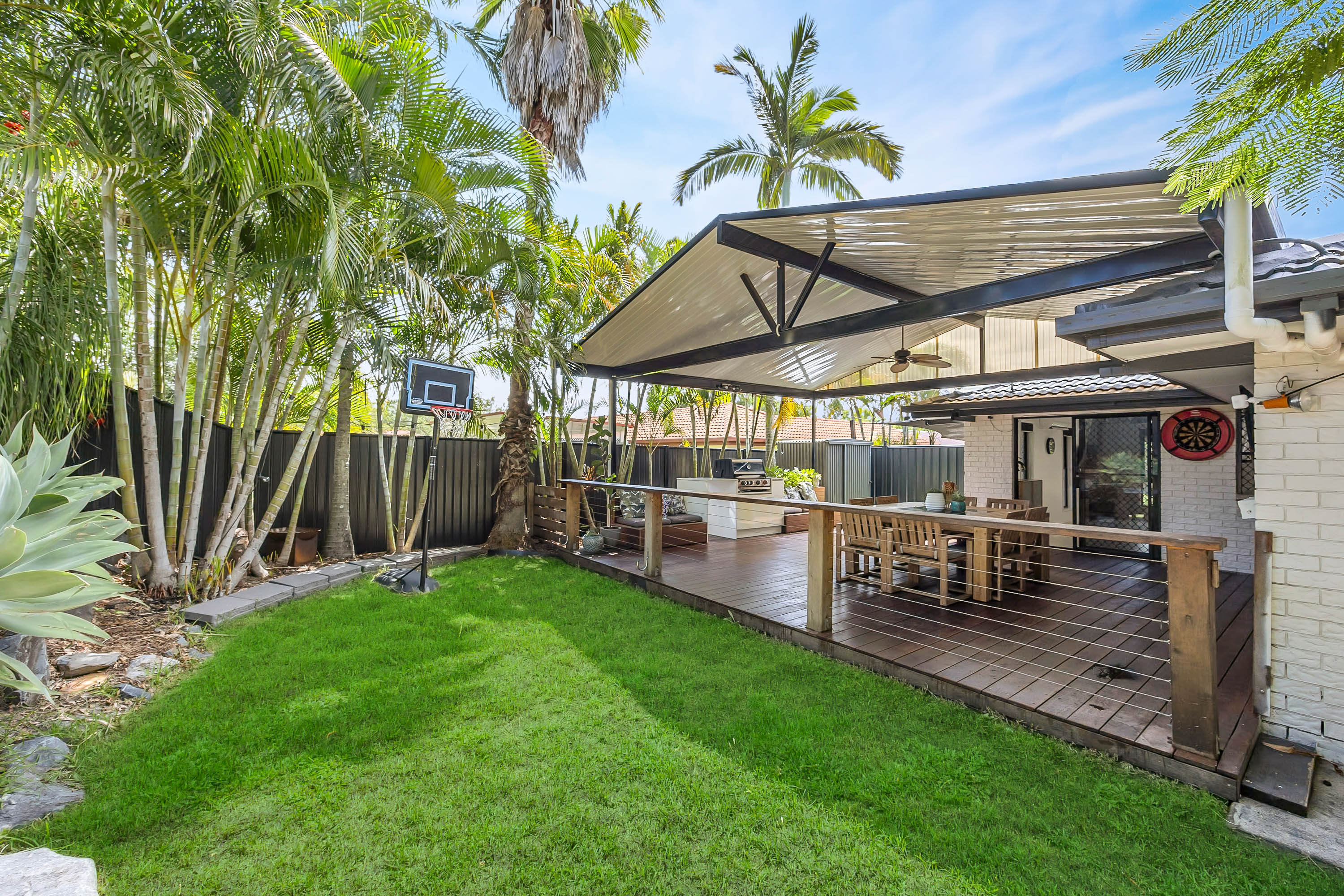 84 ALEXANDER DR, HIGHLAND PARK QLD 4211, 0 habitaciones, 0 baños, House